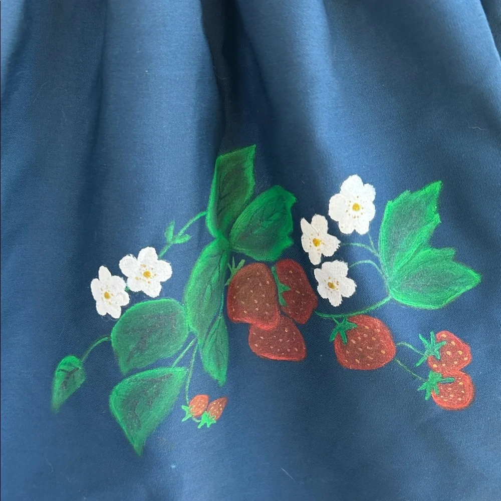 Vintage 70’s Navy Bag with Hand-Painted Strawberries & Bamboo Handles - Picture 10 of 10